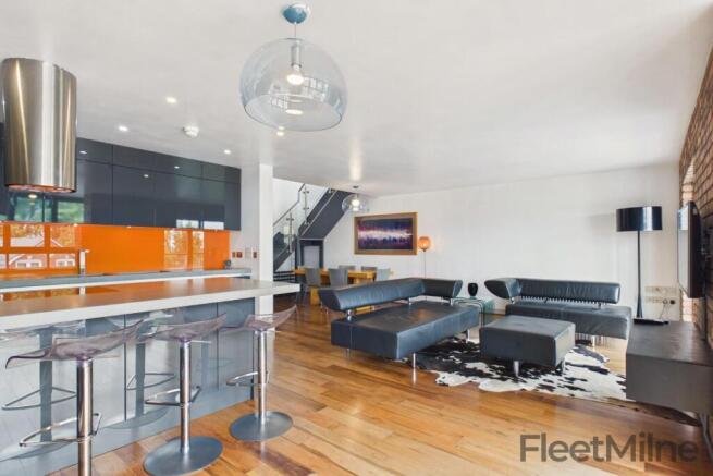Living/dining room