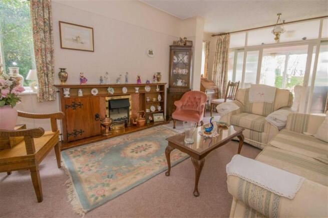 SITTING ROOM