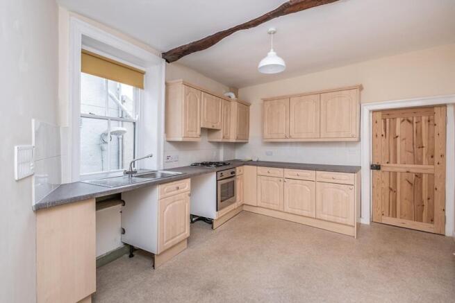 Kitchen / Dining Roo