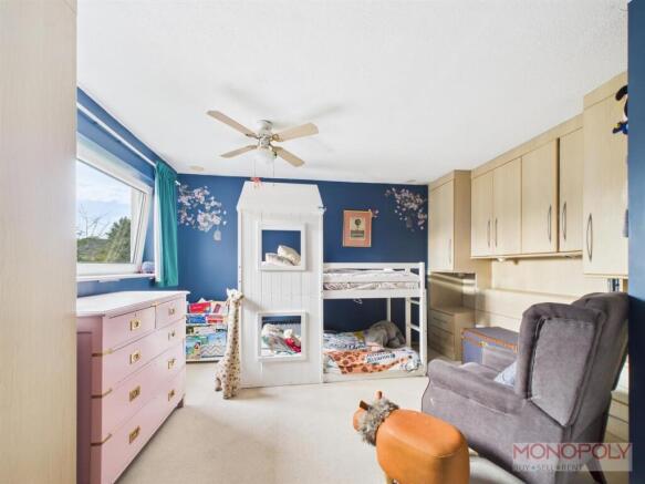 CAM03815G0-PR0203-STILL014.jpg