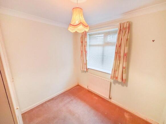 3 bed Bungalow for sale Image 8