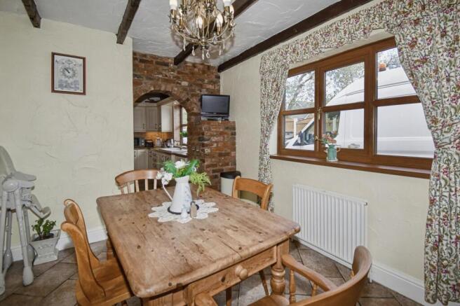 4 bed Farm House for sale Image 9