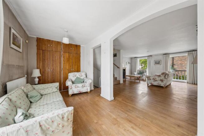 FOR SALE - Chiswick Staithe, W4