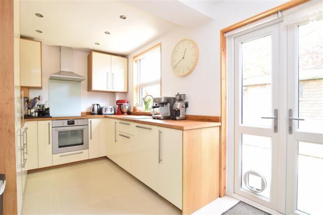 Kitchen/Dining Area