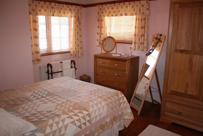 bedroom3.JPG