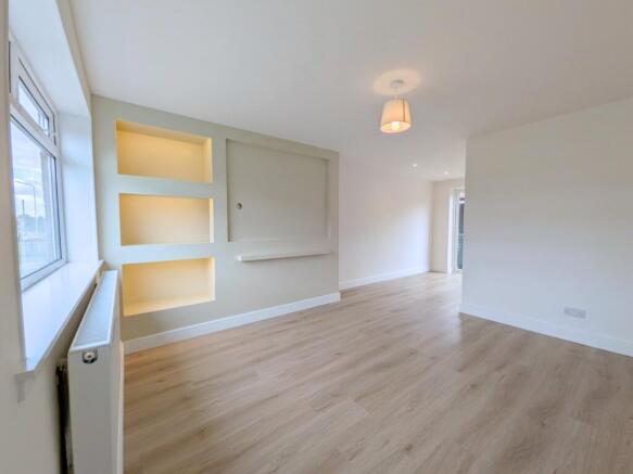 3 bed Terraced for sale Image 7