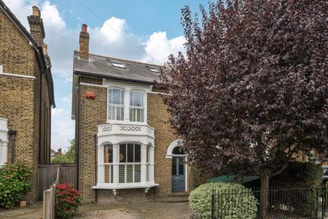 Effingham Road, London, SE12