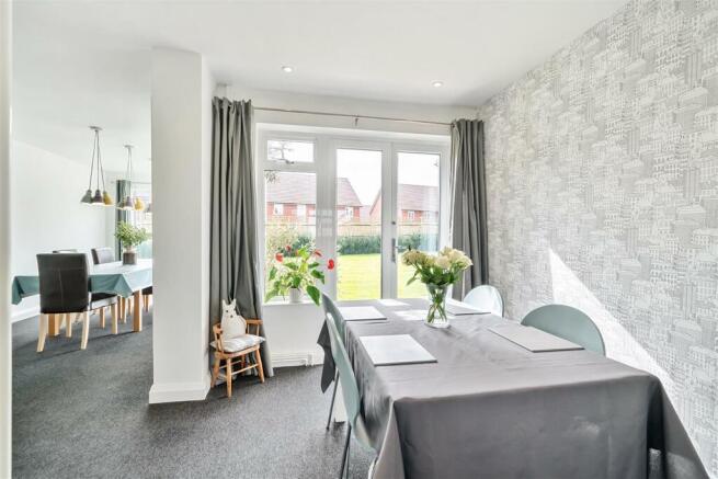  Breakfast Room