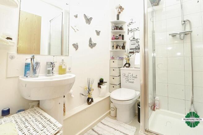 pbox-bathroom-309994.jpg