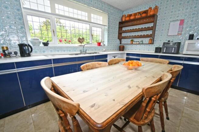 Kitchen/Breakfast