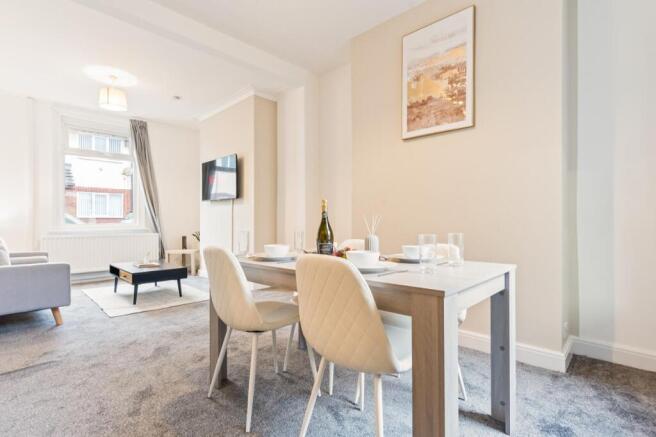 2 bed Terraced for sale Image 4