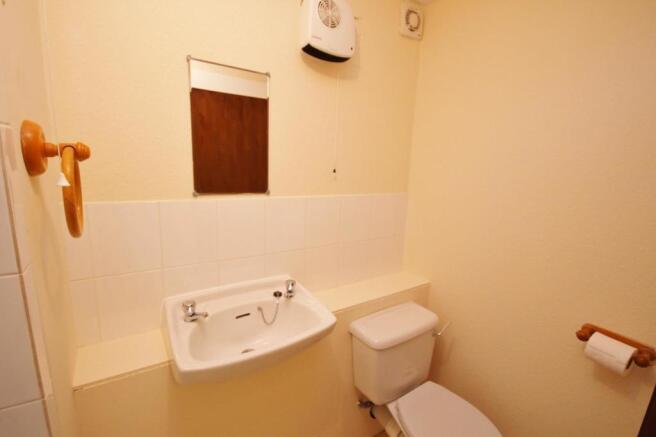 Bathroom.jpg