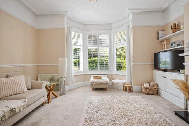 5 bed Terraced for sale Image 11