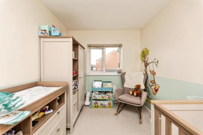 3 bed Semi-Detached for sale Image 8