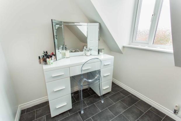 Ensuite