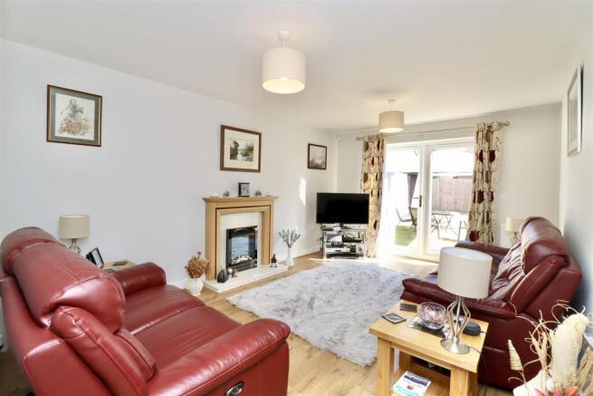 3 bed Detached Bungalow for sale Image 11
