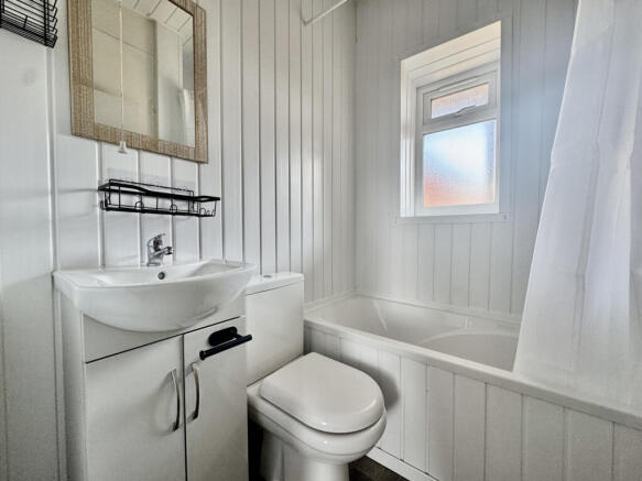 1 bed Flat to rent Image 6