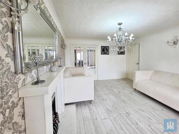 5 bed Semi-Detached for sale Image 4