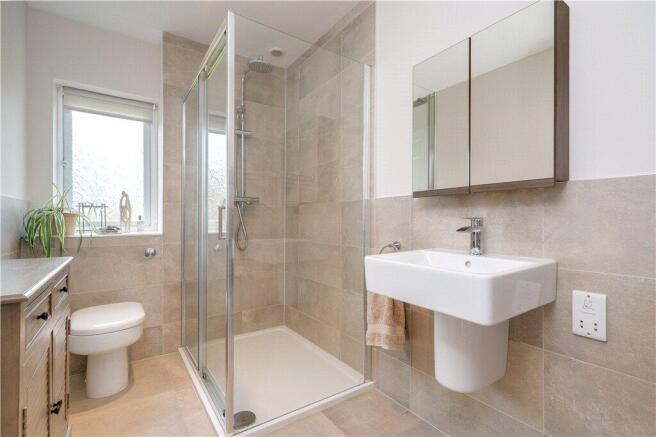 4 bed Detached for sale Image 12