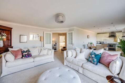 Llys Y Graig, 19 Llys Y Graig, CH7