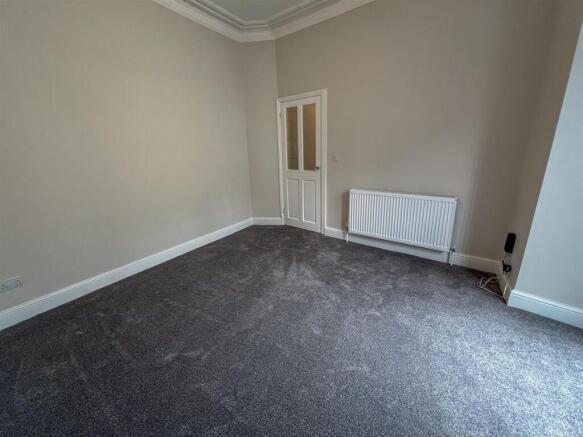 33 Castlemona Ave-02.jpg