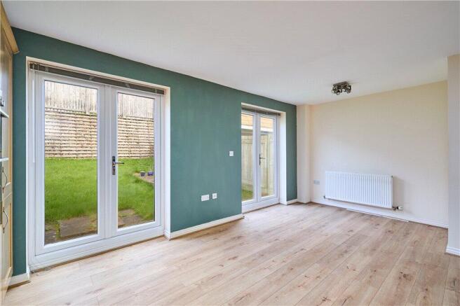 4 bed Detached for sale Image 6