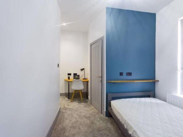 3 bed Terraced for sale Image 6