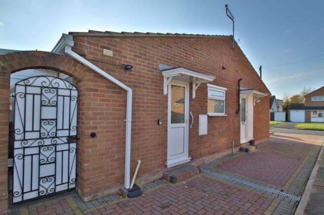 BLENHEIM DRIVE, BREDON, SIDE SHOT