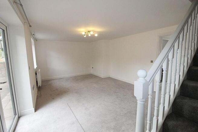 3 bed Semi-Detached for sale Image 4