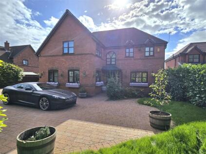 Poynt Chase, Worsley, Manchester