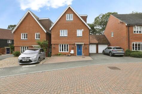 Rascals Close, Southwater, Horsham