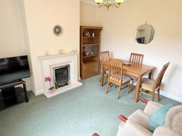 3 bed Semi-Detached for sale Image 10