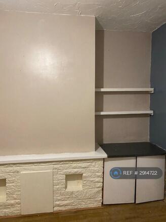 3 bed Terraced to rent Image 6