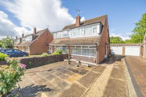 Cleves Way, Ashford, TN23