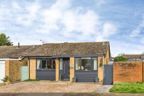 35, Edgeworth Drive, Carterton OX18 3LN