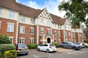 Flat 20, 59 Wavertree Court, Massetts Road, Horley RH6 7BP