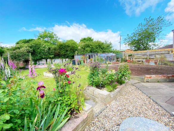 Garden 3.jpg