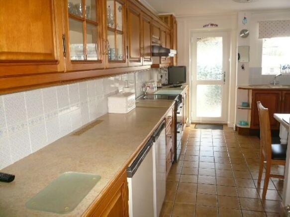 Kitchen/Dining Area