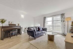 Flat 709, 4 Cascades Tower, Westferry Road, London E14 8JN