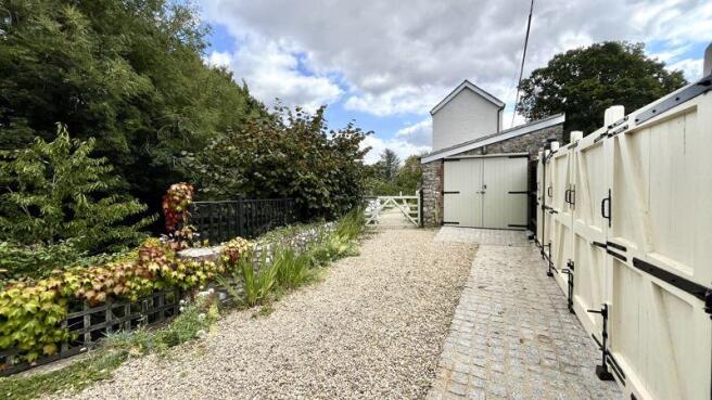 Driveway & Garage