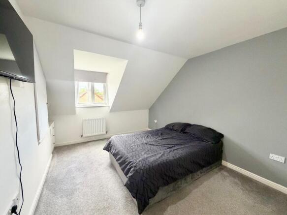3 bed House for sale Image 9