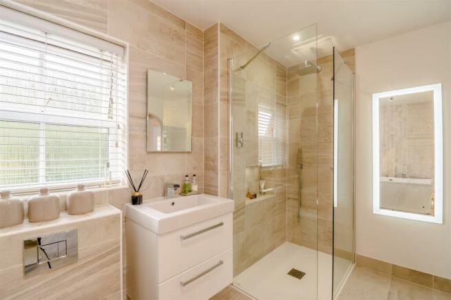 8519257-interior16.jpg