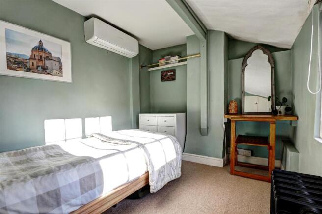 Bedroom 2.jpg