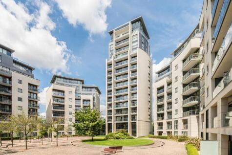 Pump House Crescent, Brentford