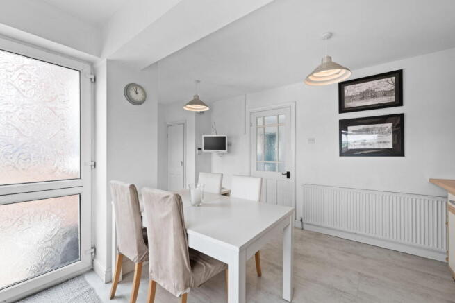 2 bed Semi-Detached for sale Image 6