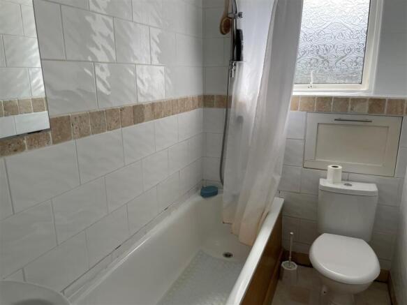 Bathroom.jpg