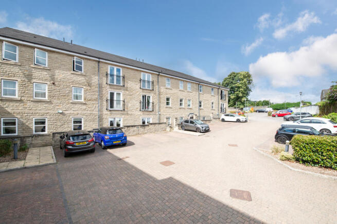 2 bed Apartment for sale Image 5