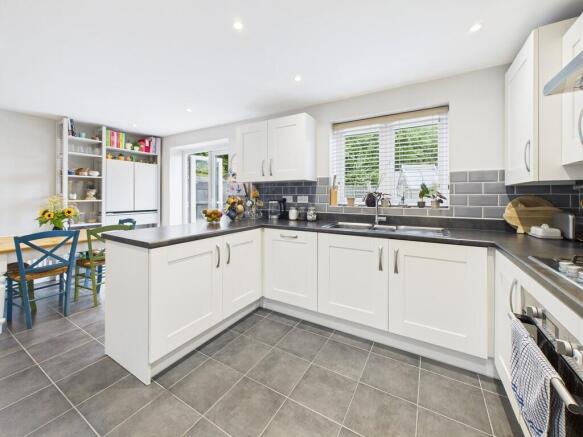 CAM02854G0-PR0457...