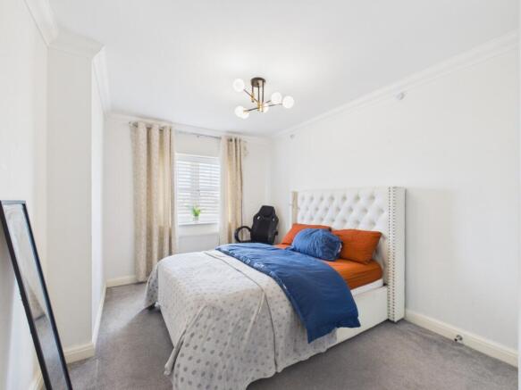 4 bed Detached for sale Image 8
