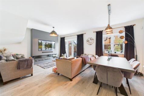 Hazylwood, Wokingham, Berkshire, RG40